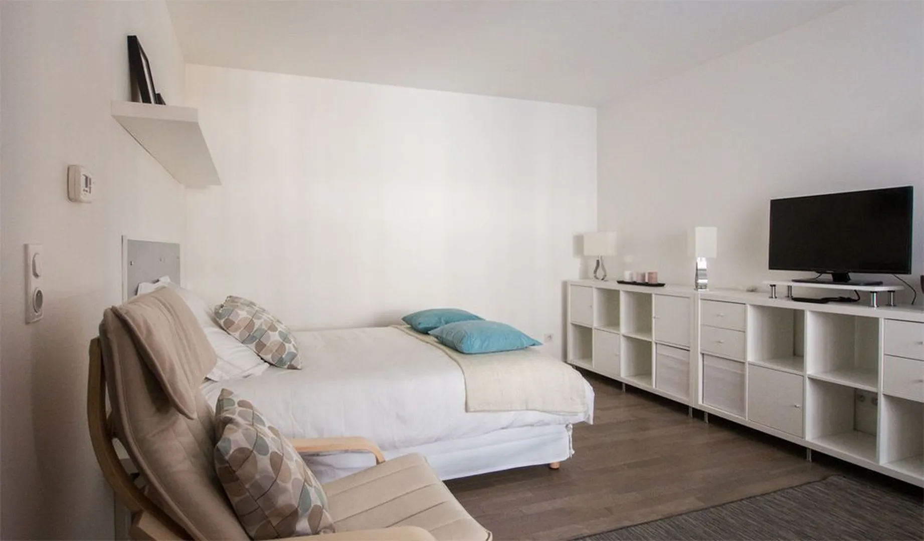 T1 meublé 32 m² - Avenue des Quarante Journaux, Bordeaux - Image 2