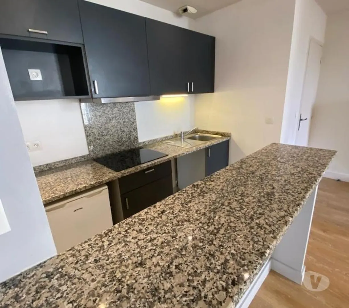 T3 56 m² - Rue Cantemerle, Chartrons, Bordeaux - Image 5